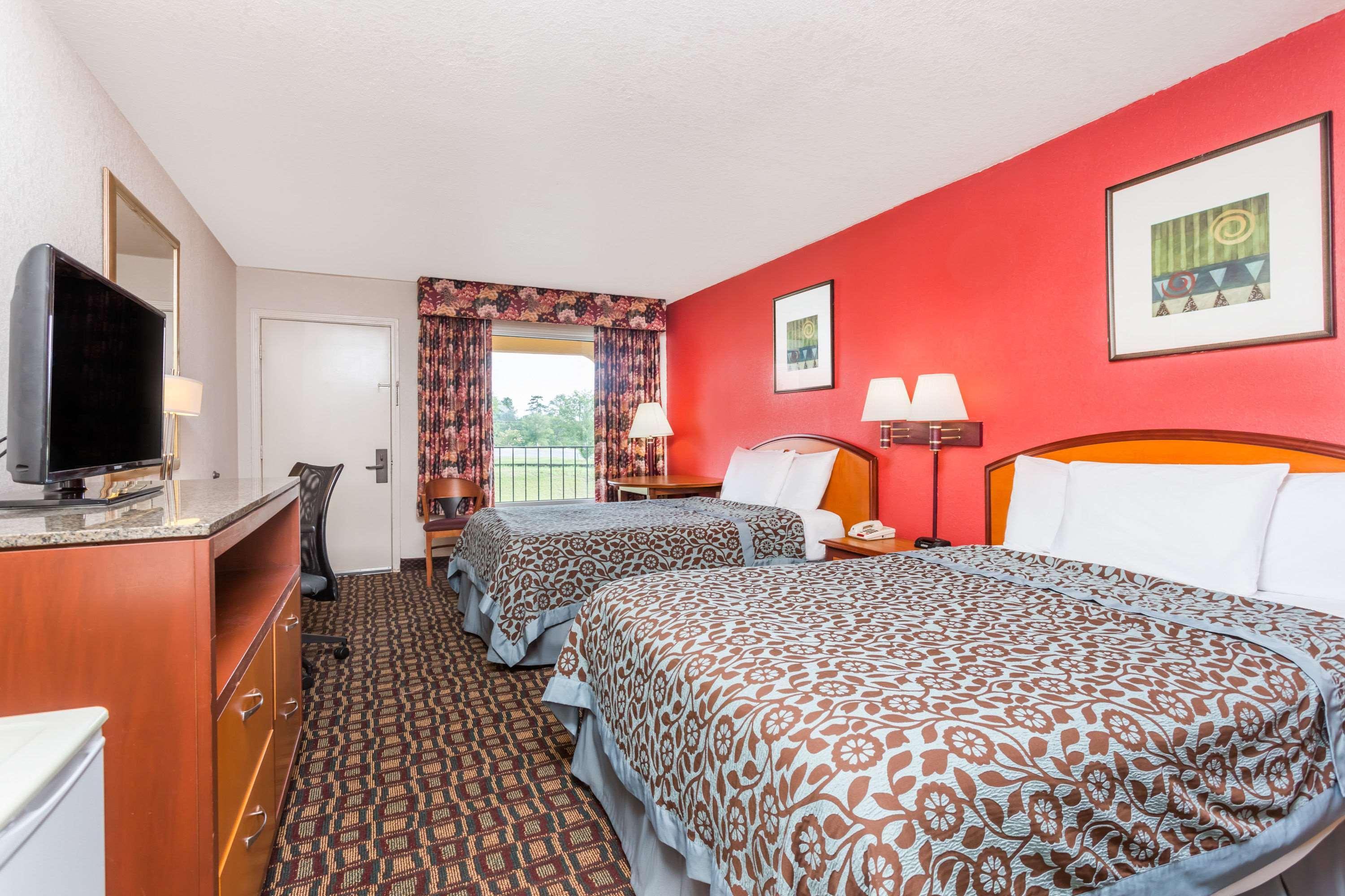 Days By Wyndham Wheeler Road Hotel